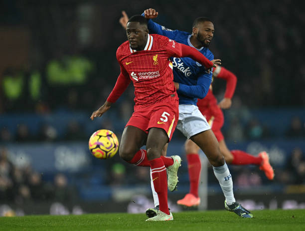 巨额的转会 巨额的转会