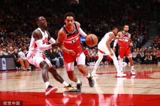 现虽耀眼 现虽耀眼